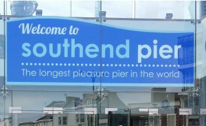 Southend Pier - najdłuższe molo na świecie w Southend-on-Sea w Anglii