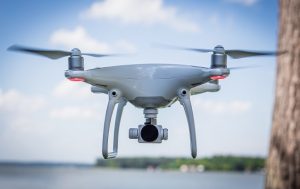 dron w uk - licencja na drona w Wielkiej Brytanii - latanie dronem bez licencji - przepisy - prawo