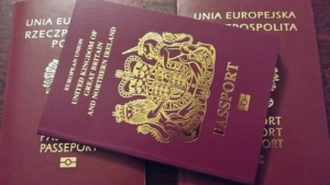 brytyjski paszport dla dziecka urodzonego w uk